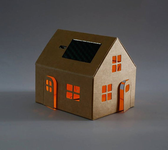 Wonderbaar Casagami Original- kartonnen huisje/nachtlampje met zonnepaneel OW-07